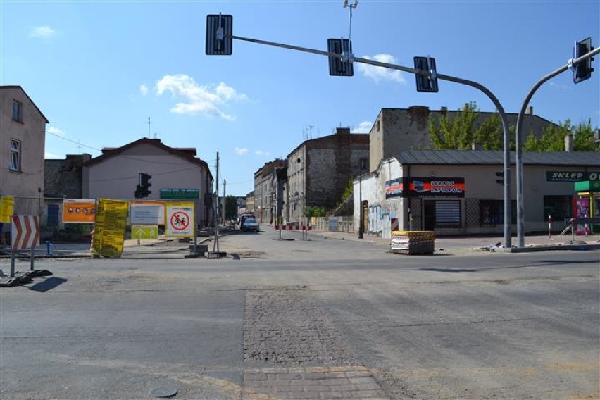 Częstochowa: drogowcy wciąż pracują na ulicy Nadrzecznej