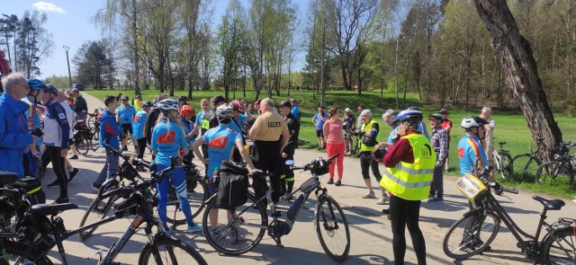 Dołącz do Rajdu Rowerowego! Oto inauguracja sezonu niedzielnych wycieczek rowerowych z Łódzkiego Klubu Turystów Kolarzy PTTK. 12 maja 2024 r.