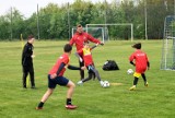 Młodzi piłkarze z UKS Szóstka Jasło już zaczęli treningi. Rosną nam następcy Lewandowskiego [ZDJĘCIA]