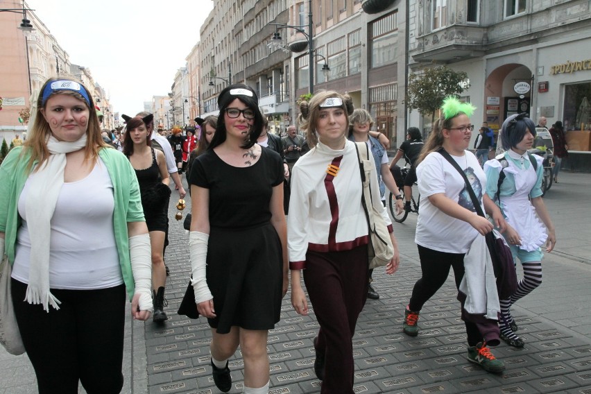 Cosplay Walk 2015 w Łodzi. Przemarsz wielbicieli komiksów i gier ulicą Piotrkowską [ZDJĘCIA]
