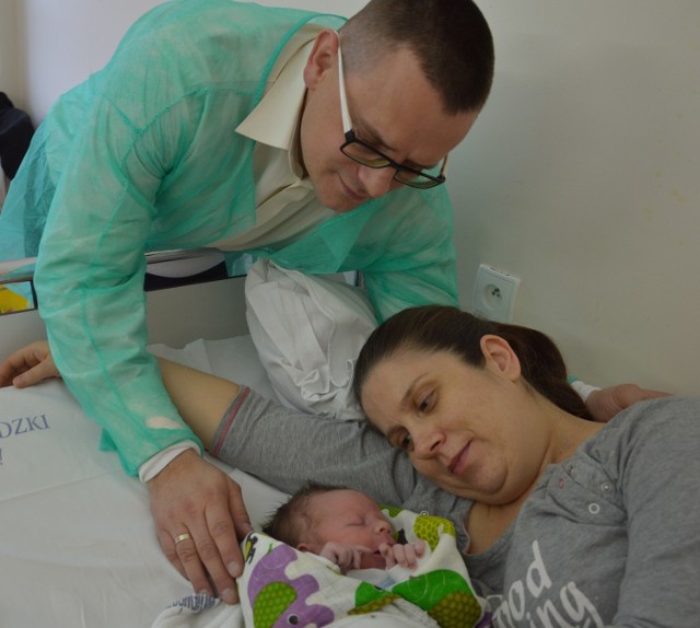 Filip Tarka, syn Justyny i Marcina Tarka to pierwsze dziecko, które przyszło na świat w 2018 roku w bełchatowskim szpitalu