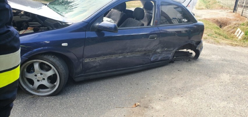 Zderzenie Mercedesa i Opla w Nowej Wsi. Jedna osoba poszkodowana [FOTO]