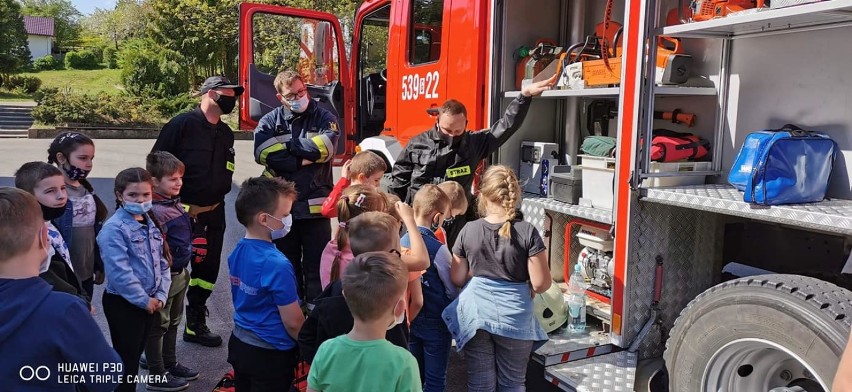 Strażacy w szkole w Dzierzgoniu