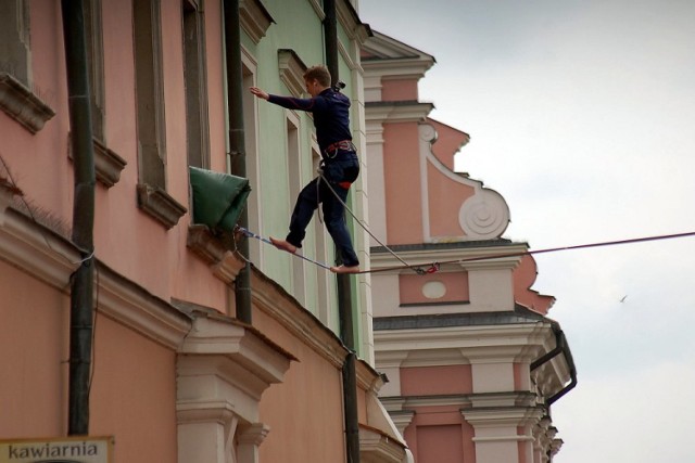 Happeningi, warsztaty, spektakle - festiwal Na Bruku za nami