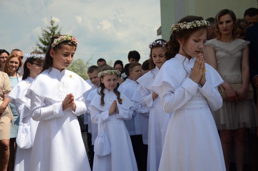 Pierwsza Komunia Święta 2019 w parafii pw. NMP Nieustającej Pomocy w Bełchatowie [ZDJĘCIA]