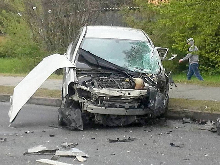 Na zachodnich rogatkach Skwierzyny osobowy opel zjechał na...