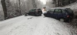 Trudne warunki na drodze ze Szklarskiej Poręby do Świeradowa. Doszło do wypadku z udziałem trzech aut. Są poszkodowani [AKTUALIZACJA]