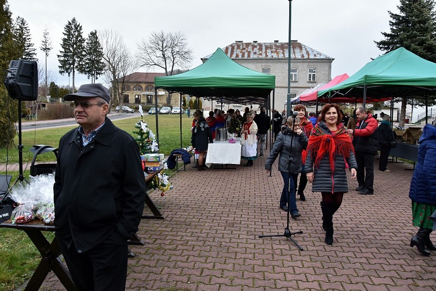 Pierwsza wspólna wigilia na ryneczku w Łużnej 