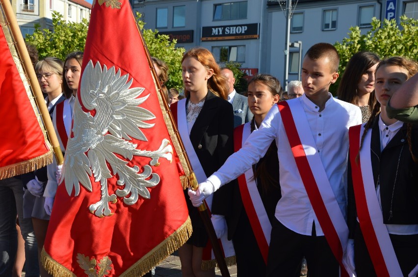 Obchody rocznicy wybuchu II wojny światowej na pl. Kościuszki w Tomaszowie [ZDJĘCIA]