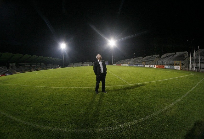 Legnica: Oświetlenie Stadionu Miejskiego (ZDJĘCIA)