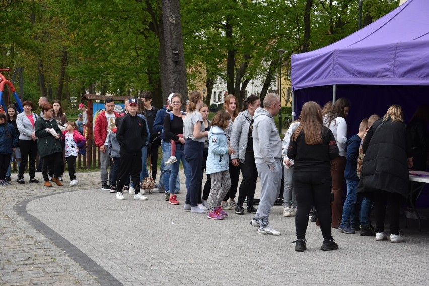 Holi Festiwal znów zagościł w Grodzisku. Zabawa była...