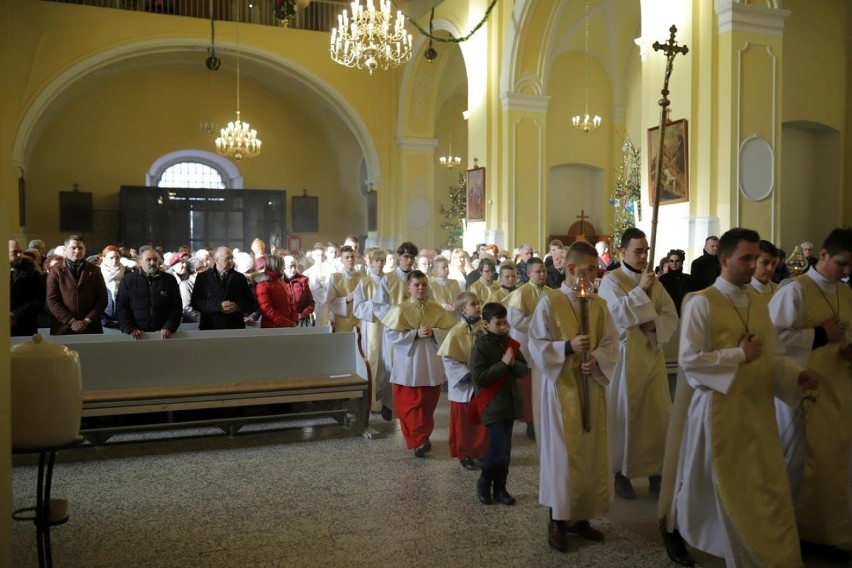 Głogów: Wierni dziękowali za powrót hełmów na kościelne wieże 