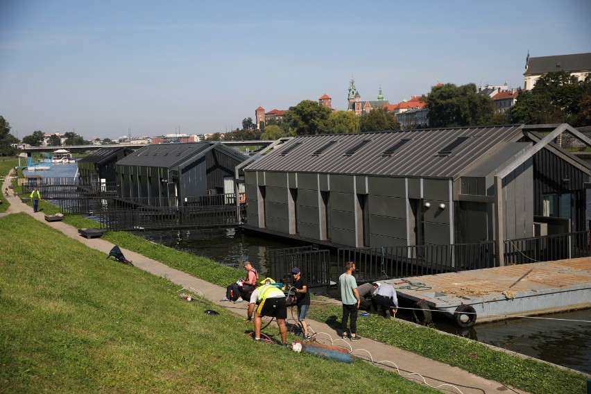 Kraków. Trzy kolejne hotele zacumowały na Wiśle w centrum miasta