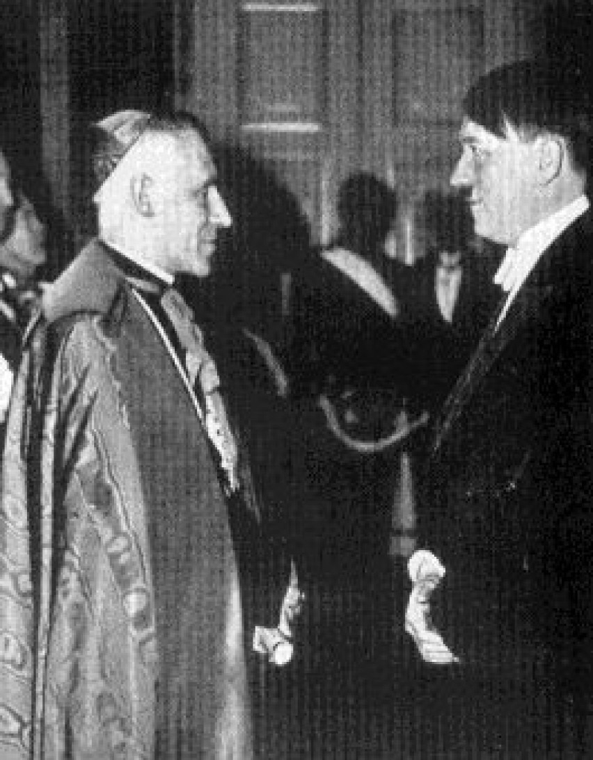 Urodziny Hitlera z biskupem Coenigo
