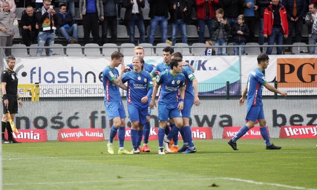 28.04.2019 legnica mecz ekstraklasa pilka nozna miedz legnica - wisla plock 3 : 2 zawodnicy z legnicy w niebieskich strojach nz petteri forsell 
gazeta wroclawska
piotr krzyzanowski/polska press grupa