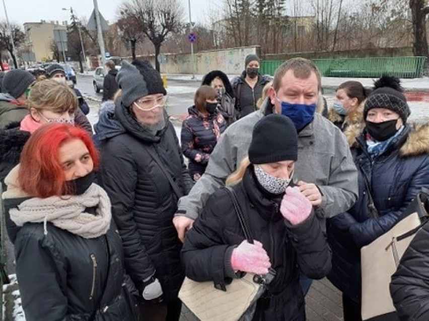 W SP nr 13 w Grudziądzu uczy się obecnie 57 dzieci. Pracuje...