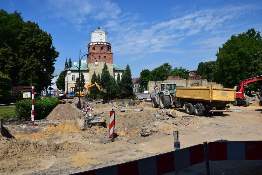 Przebudowa Krakowskiego Przedmieścia w Wieluniu droższa o prawie pół miliona złotych ZDJĘCIA