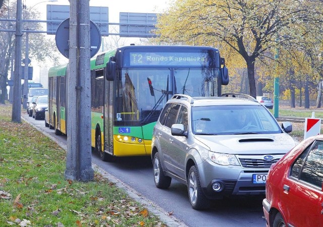 Autobusy T2 zatrzymują się na dodatkowych czterech przystankach na żądanie