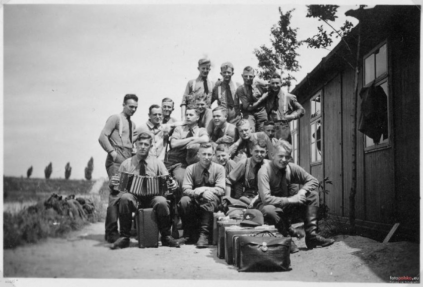 1937
Obóz RAD (niem. Reichsarbeitsdienst)