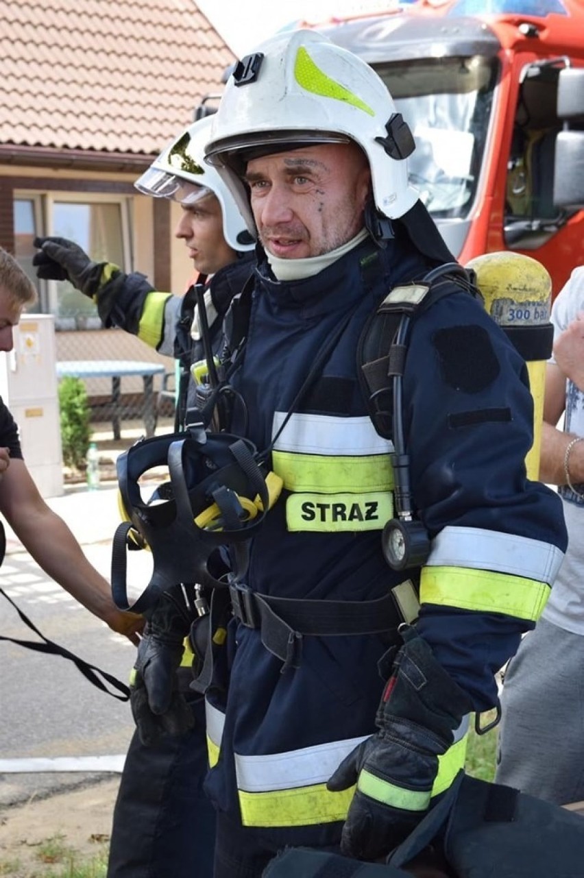 "Nim świat spłonie". Szczeciński raper Sobota nagrał teledysk ze strażakami ochotnikami ZDJĘCIA, WIDEO