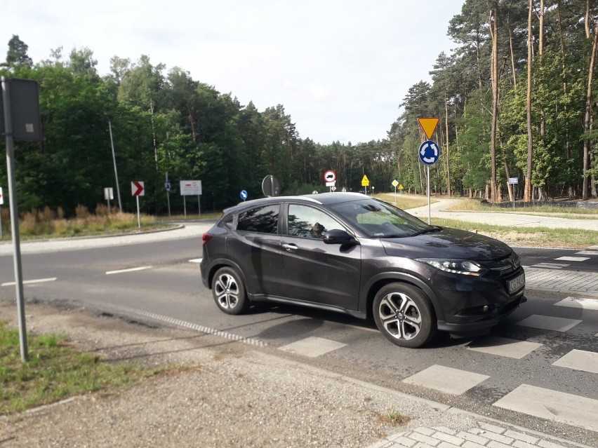 Kierowcy  zaskoczeni zamknięciem ulicy w Grudziądzu. Internauci: "Skrajna niekompetencja"   