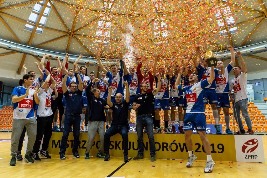 Final Four mistrzostw Polski. Juniorzy MTS Kwidzyn poza podium, puchar pojechał do Płocka [ZDJĘCIA Z DEKORACJI]