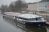 Wycieczkowy statek MS Sans Souci zawitał do głogowskiej mariny. ZOBACZ, JAK WYGLĄDA W ŚRODKU