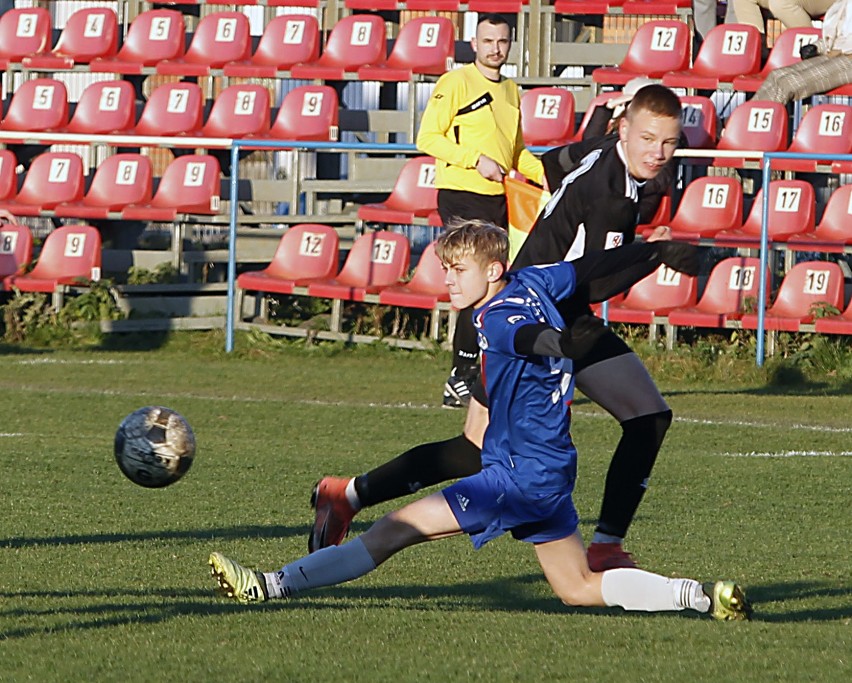 Centralna Liga Juniorów. Leicester też podziwia AKS SMS. Piękny gol po testach na Wyspach [ZDJĘCIA]