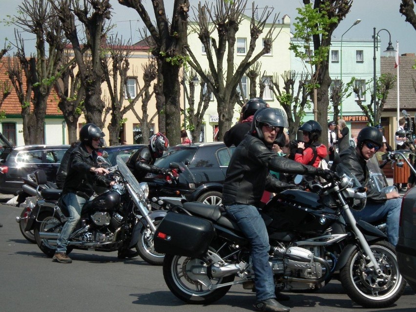 Książ Wlkp: Święto flagi na motorach