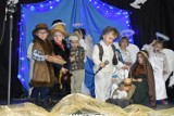 Świąteczno-noworoczne przedstawienia w Kęsowie. Dzieci zaprezentowały jasełka [zdjęcia, wyniki]