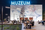 Muzeum Sztuki Nowoczesnej przenosi się do centrum Warszawy. Co stanie się z pawilonem nad Wisłą?