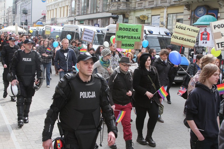 Marsz równości i białe miasteczko narodowców w Łodzi
