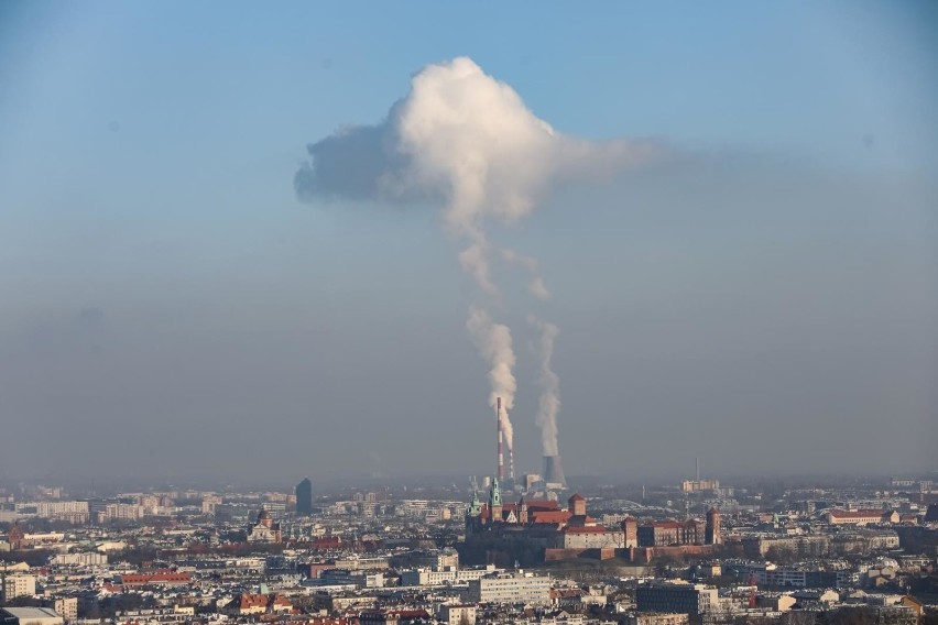 Smog w Krakowie i nad okolicznymi miejscowościami był dziś...