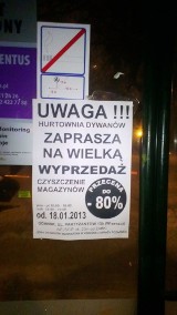 Nielegalne reklamy zaśmiecają centrum Gdańska. Urzędnicy są bezradni?