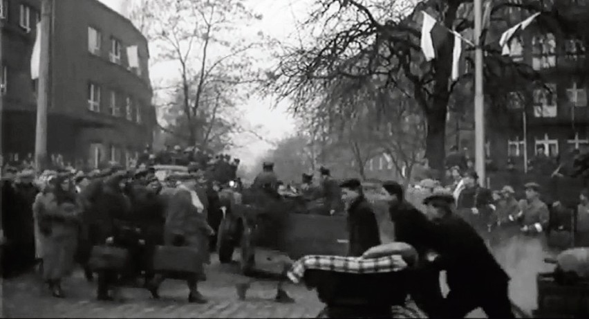 Skręt z ul. Kościuszki w Poniatowskiego z "Krzyża...