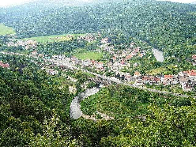 Widok z Bardzkiej Góry na Bardo