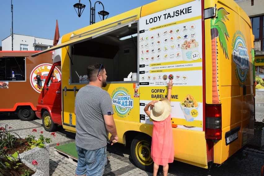 Żarciowozy w Kraśniku. Trwa zlot food trucków na Rynku (ZDJĘCIA)