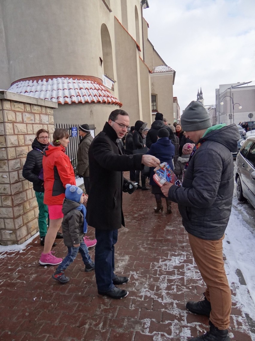 WOŚP w Wieluniu. Ponad 20 tys. zł z licytacji w RZW! [FOTO]