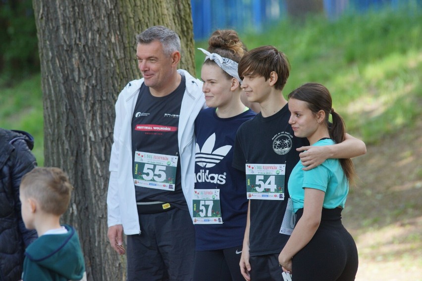 Bieg Tulipanów w Kaliszu. Charytatywne truchtanie w parku...