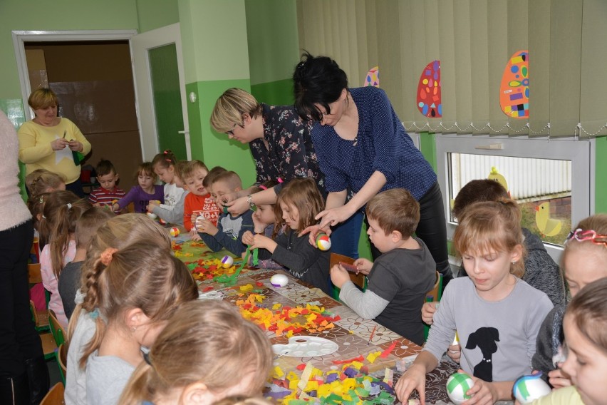 Przedszkolaki z Poddębic poczuły atmosferę świąt Wielkanocy