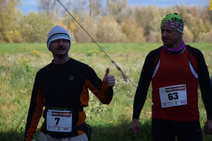 Biegali po wałach nad Odrą w Raciborzu