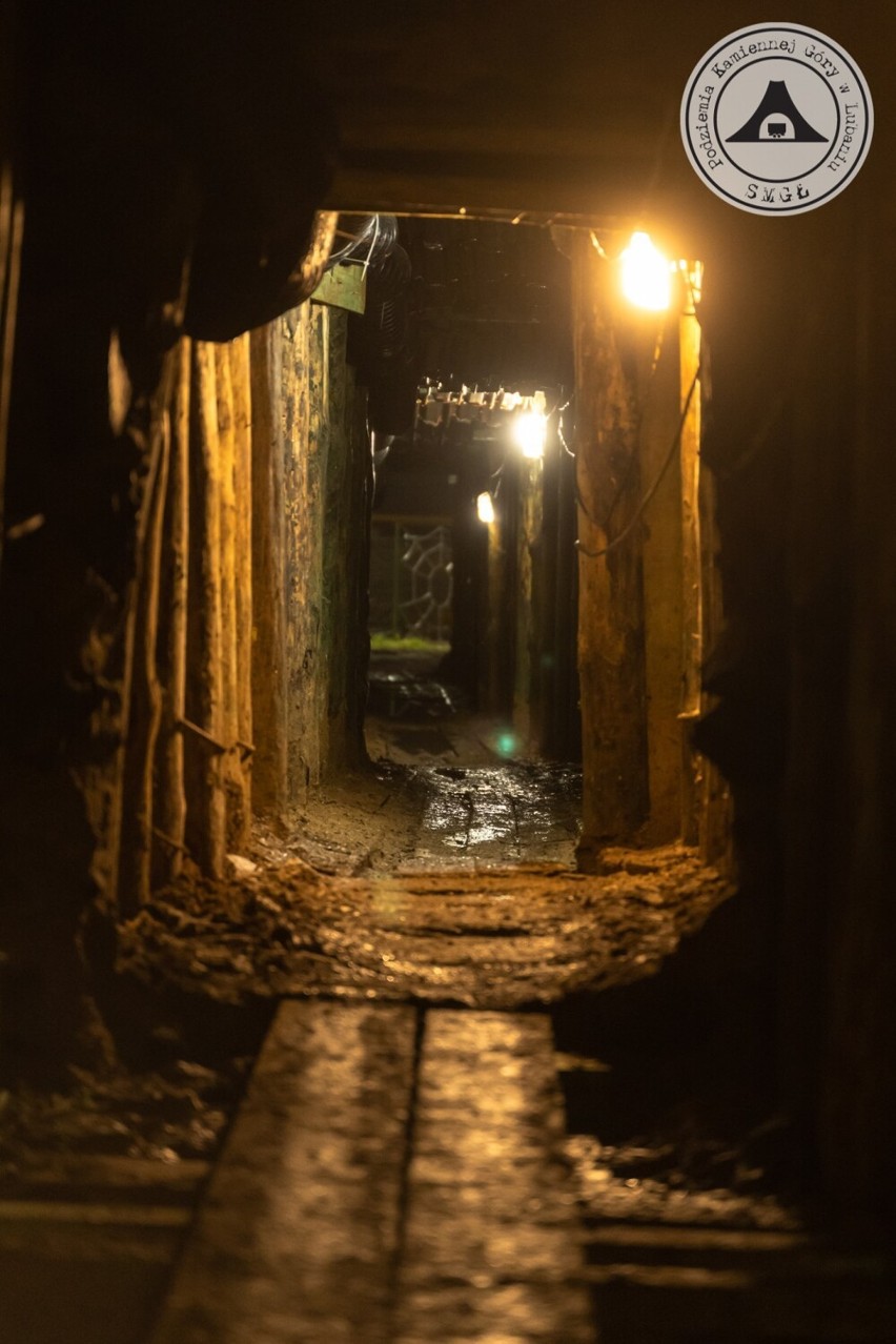 Eksplorują podziemne tunele w Lubaniu. Co skrywa zagadka sprzed 76 lat?