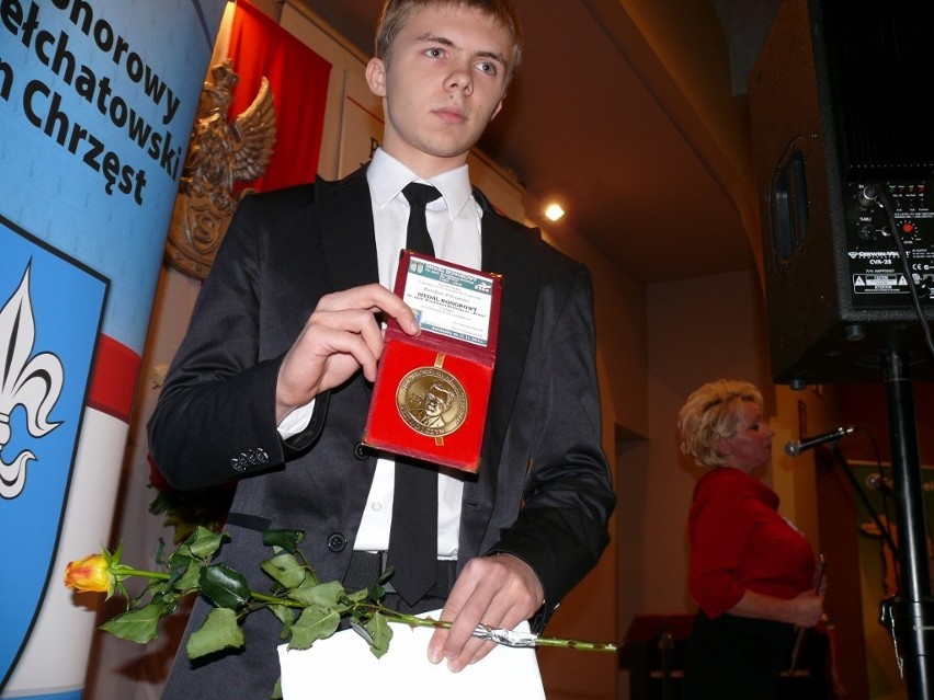 Karol Pelczar z medalem "Męstwo i czyn"