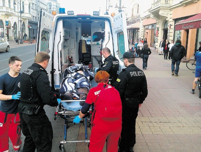 Postrzelony 52-latek trafił do szpitala im. WAM gdzie przeszedł prawie 10-godzinną operację. Nie udało się go jednak uratować.