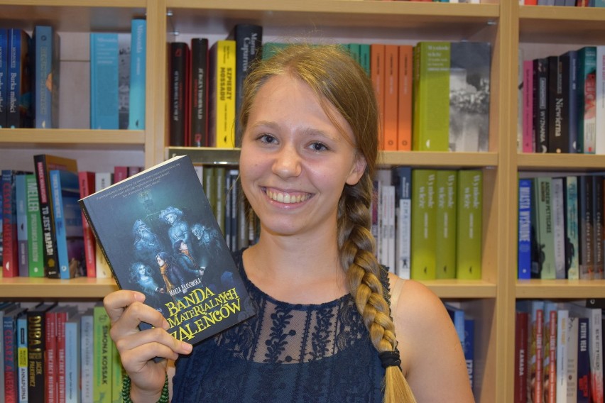 Rzeszowianka Marysia Krasowska wydała nową powieść „Banda niematerialnych szaleńców”