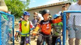 W niedzielne popołudnie na torze rowerowym przy Smoku odbyła się trzecia edycja Speedway Junior. Dzieci dały czadu! [ZDJĘCIA]