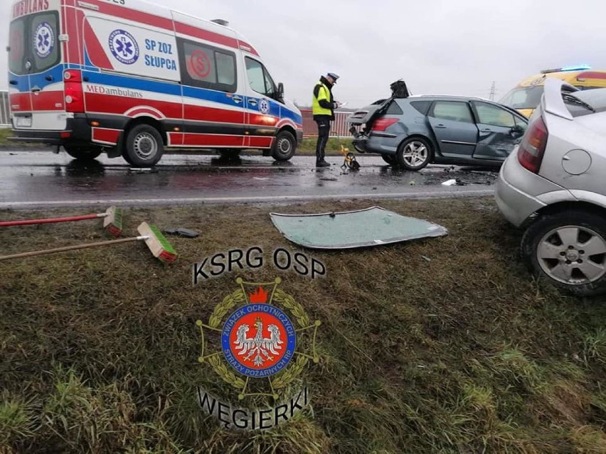 Wypadek w Gutowie Wielkim - dwie osoby trafiły do szpitala