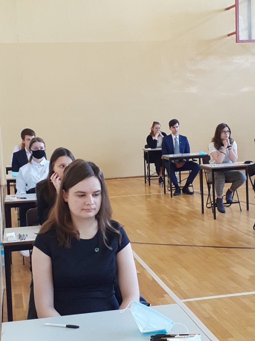 Matura 2021. Do egzaminu przystąpili maturzyści z I Liceum Ogólnokształcącego w Wągrowcu