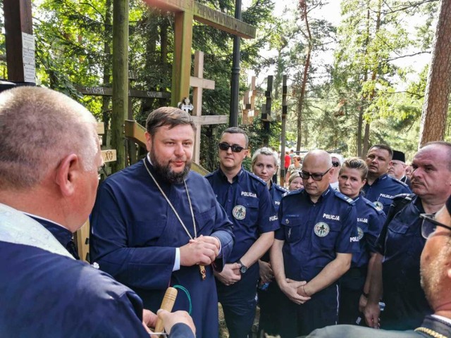 Policjanci i pracownicy podlaskiego garnizonu wzięli udział w uroczystościach na Świętej Górze Grabarce.