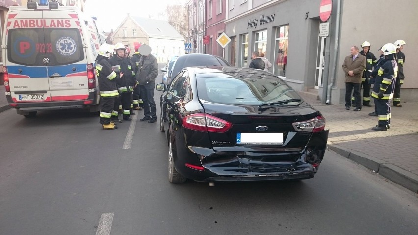 Opalenica: Zderzenie pod remizą OSP